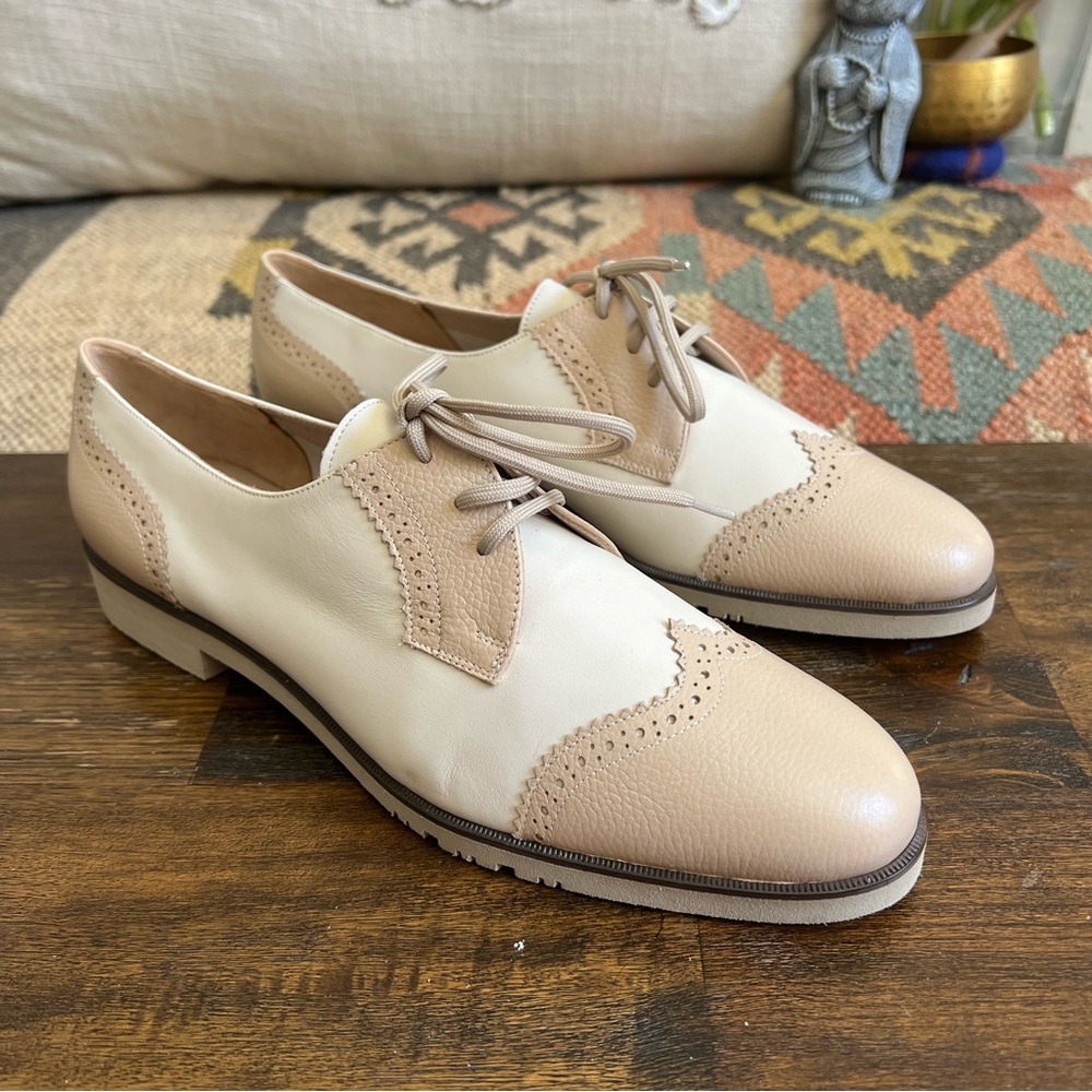 Salvatore Ferragamo “Ferrara” Gazelle Pebbled Leather Oxfords 8 2A (Narrow)